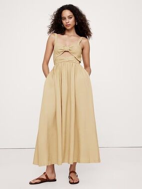 Banana Republic | Dresses | Nwt Gorgeous Silk Gold Maxi Dress | Poshmark Banana Republic | Dresses | Nwt Gorgeous Silk Gold Maxi Dress | Poshmark